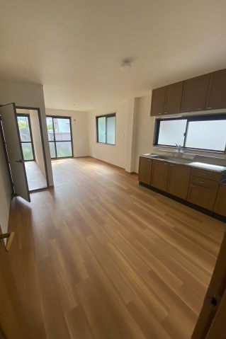 居室・リビング　同物件別号室