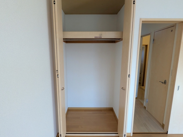 収納　居室換気扇