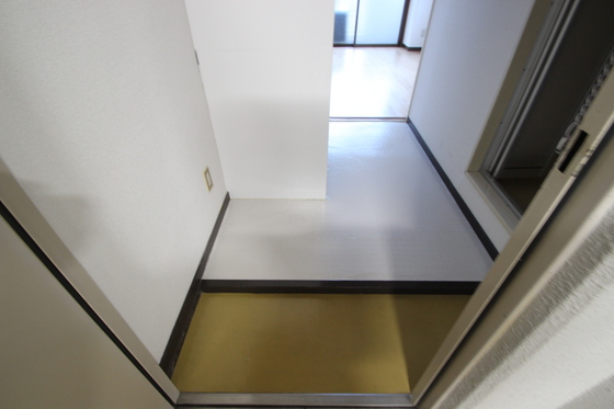 玄関　他の部屋の写真です。