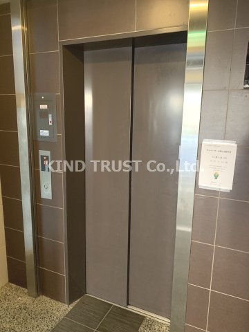 ロビー　建物の内部です