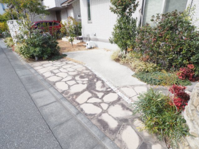 エントランス　自転車・車・バイクなど置けます