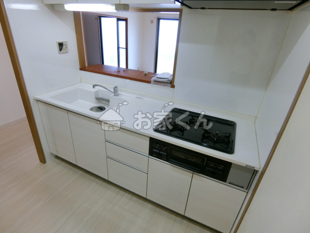 キッチン　カウンターキッチン（ガス3口グリル付き）(写真は別のお部屋で