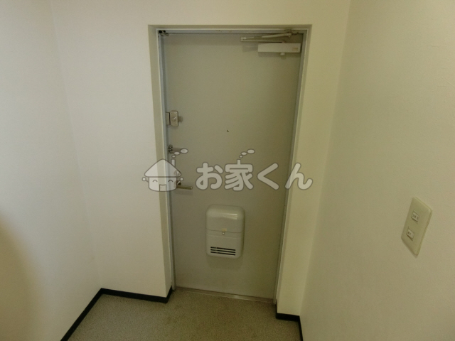 玄関　玄関(写真は別のお部屋です)