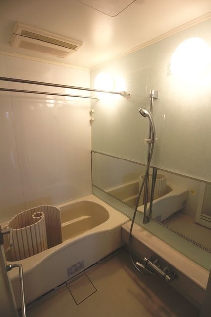 バス・シャワールーム　★ゆったりバスタブ★