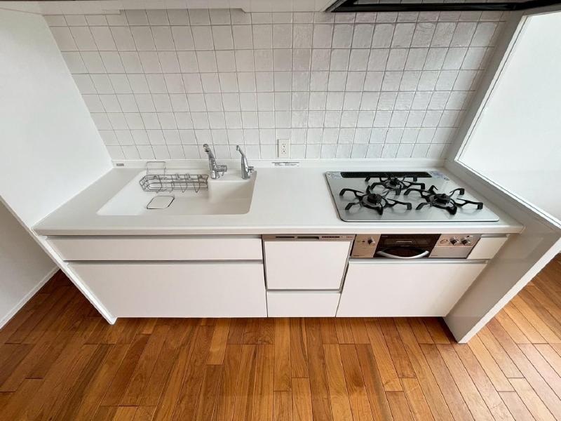 キッチン　広々開放的なキッチン