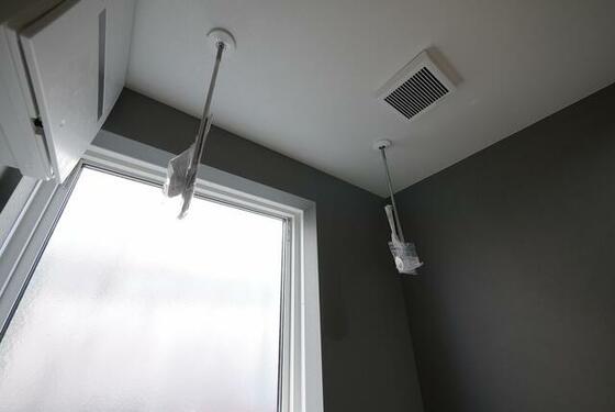 その他設備　室内物干し