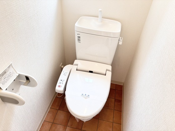 トイレ　シャワー付きトイレ