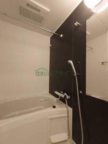 バス・シャワールーム　※参考写真です。似た間取り・他部屋の写真となります。