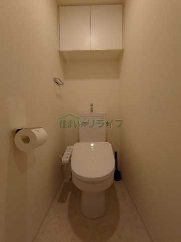 トイレ　※参考写真です。似た間取り・他部屋の写真となります。