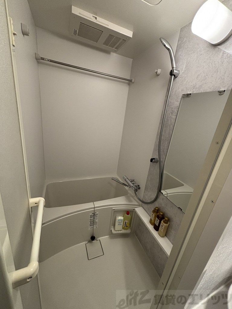 バス・シャワールーム　バス