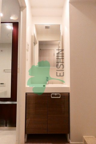 洗面設備　シンプルで使いやすい洗面台です！