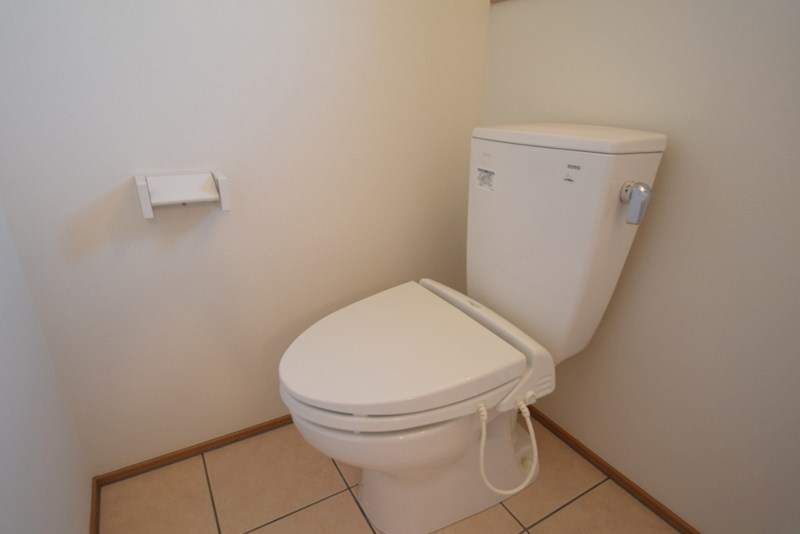 トイレ　実際と異なる場合には現況優先です。