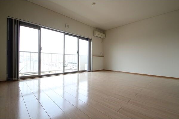 居室・リビング　実際と異なる場合には現況優先です。