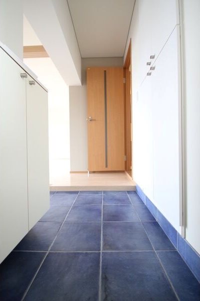 玄関　実際と異なる場合には現況優先です。