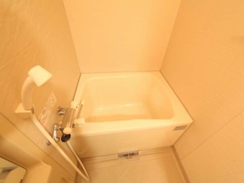 バス・シャワールーム　バスルーム　バス・トイレ別