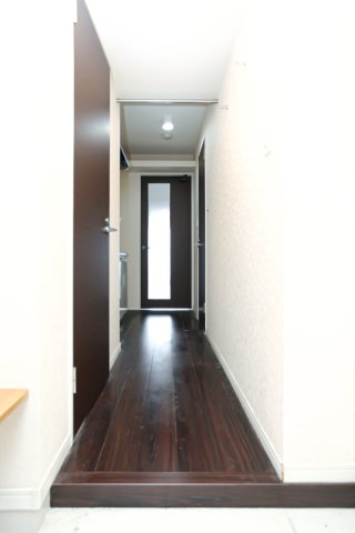 玄関　別号室のものです。現状優先になります。