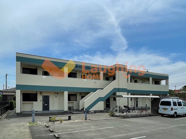 建物外観　落ち着いた雰囲気の外観です