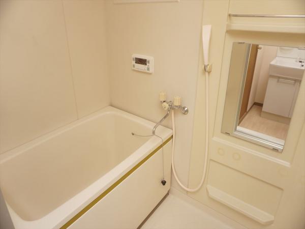 バス・シャワールーム　浴室