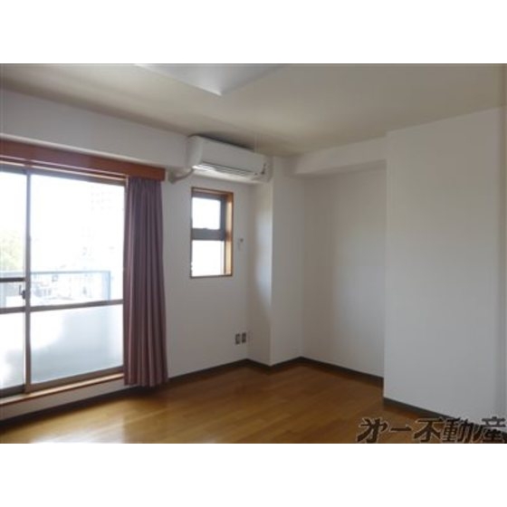 建物外観　洋室