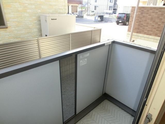 バルコニー　嬉しいバルコニー付き