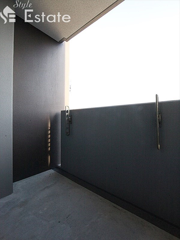 バルコニー　バルコニー