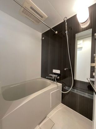 バス・シャワールーム　「バスルーム」
