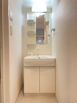 洗面設備　日々の生活に便利な「独立洗面化粧台」