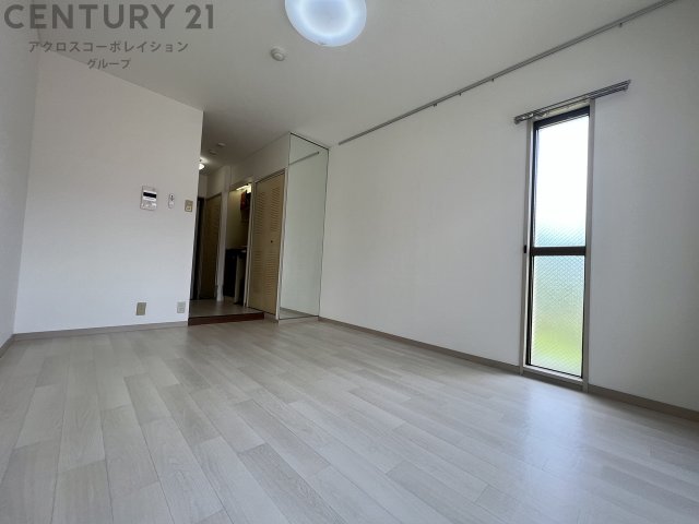 居室・リビング　エアコン付きで初期費用を抑えられます☆