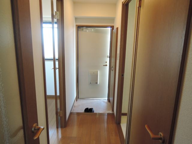 玄関　玄関通路