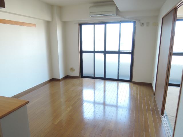 居室・リビング　日当たり良好