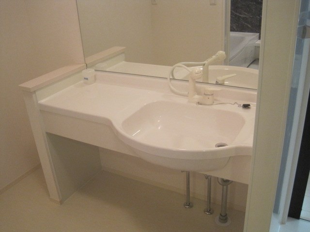 洗面設備　反転タイプ