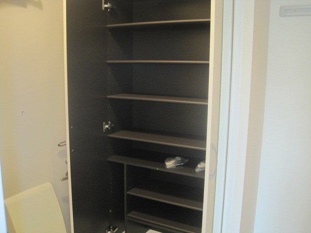 玄関　反転タイプ