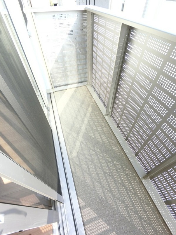 バルコニー　図面と現状に相違がある場合には現状を優先