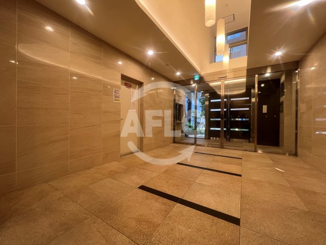 ロビー　エスリード心斎橋LUXUE　ロビー