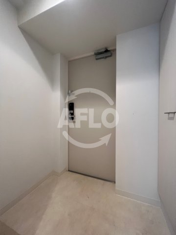 玄関　エスリード心斎橋LUXUE　玄関