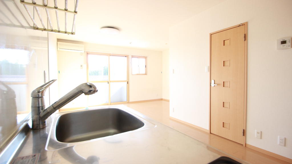 その他部屋・スペース　キッチンからの洋室です★