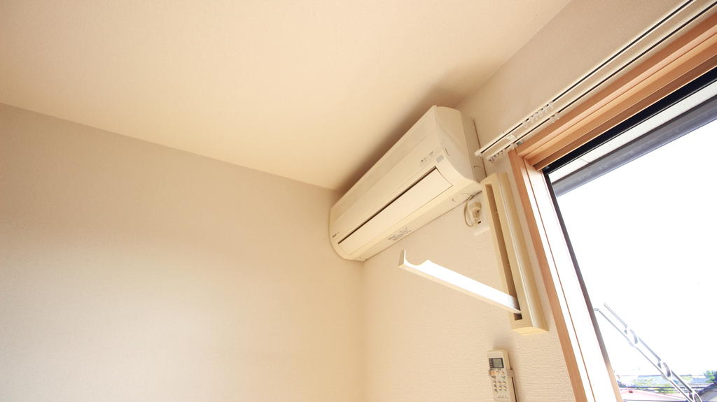 その他設備　エアコンと室内物干し付き♪