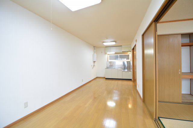 居室・リビング　居間です