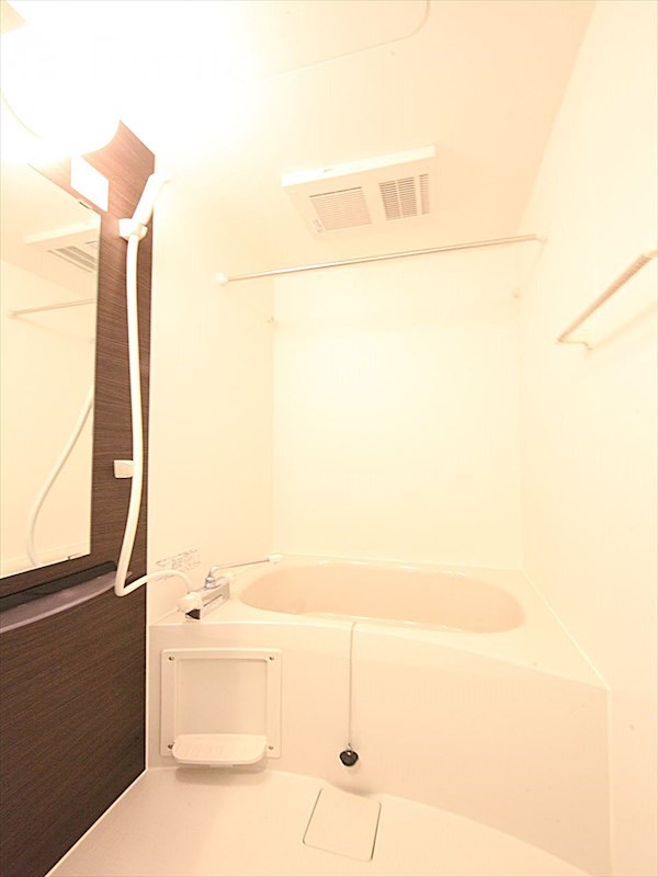 バス・シャワールーム　バスルーム