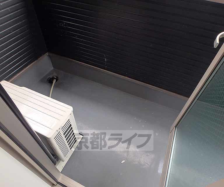 バルコニー　バルコニ‐です。