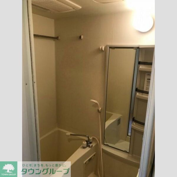 バス・シャワールーム　洗面