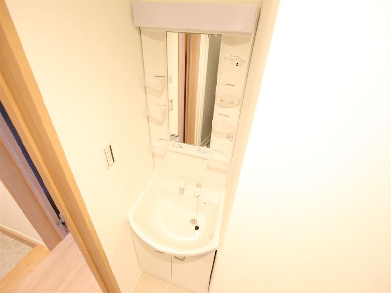 洗面設備　脱衣所　独立洗面台（シャンプードレッサー）