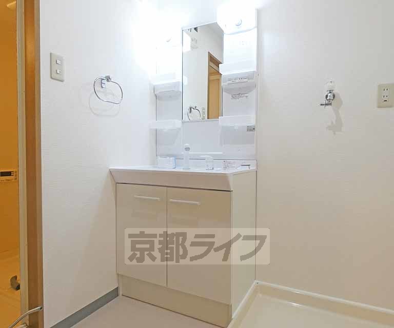 洗面設備　洗面台です。