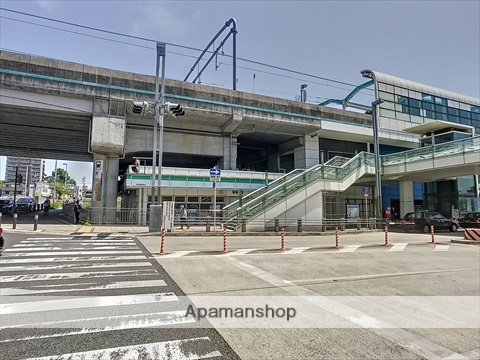 コンビニ　ファミリーマート名鉄鳴海駅店（コンビニ）まで516m