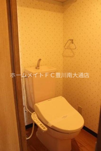 トイレ　シャワー付トイレ