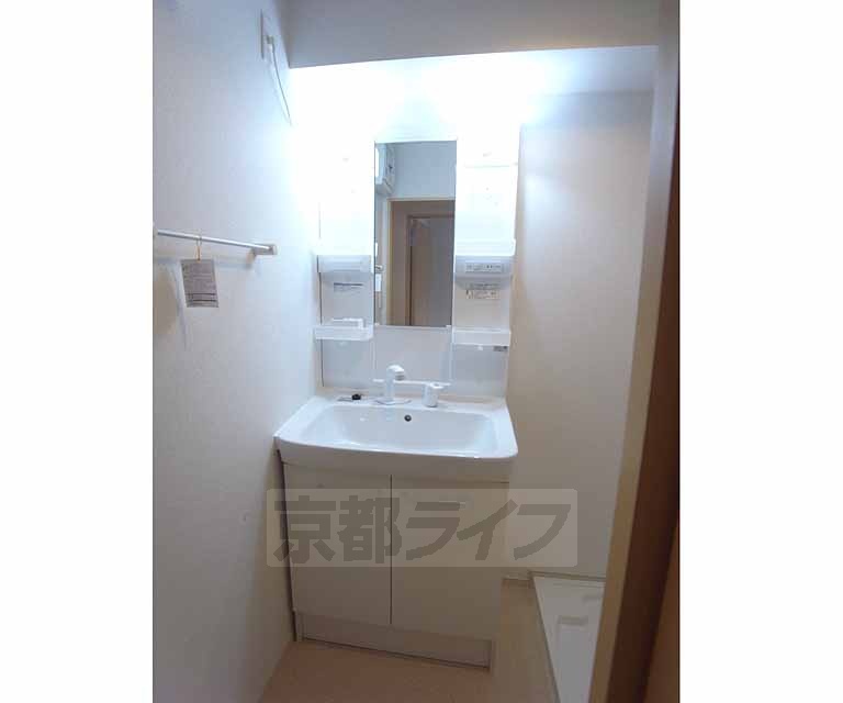 洗面設備　朝シャンも出来ますよ！