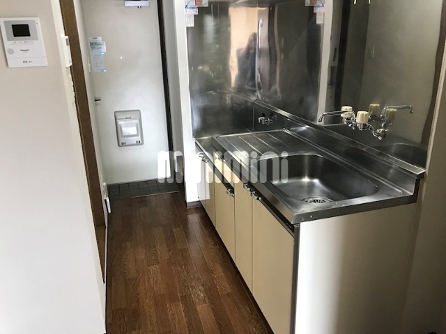 キッチン　※他のお部屋のお写真です。