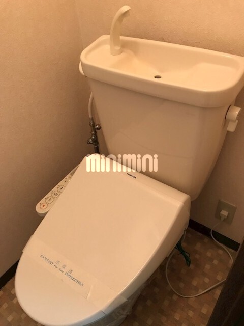 トイレ　※他のお部屋のお写真です。