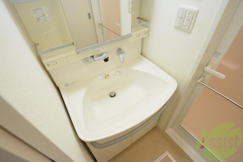 洗面設備　シャンプードレッサーつきです