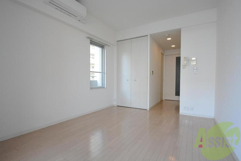 居室・リビング　角部屋になり明るいです